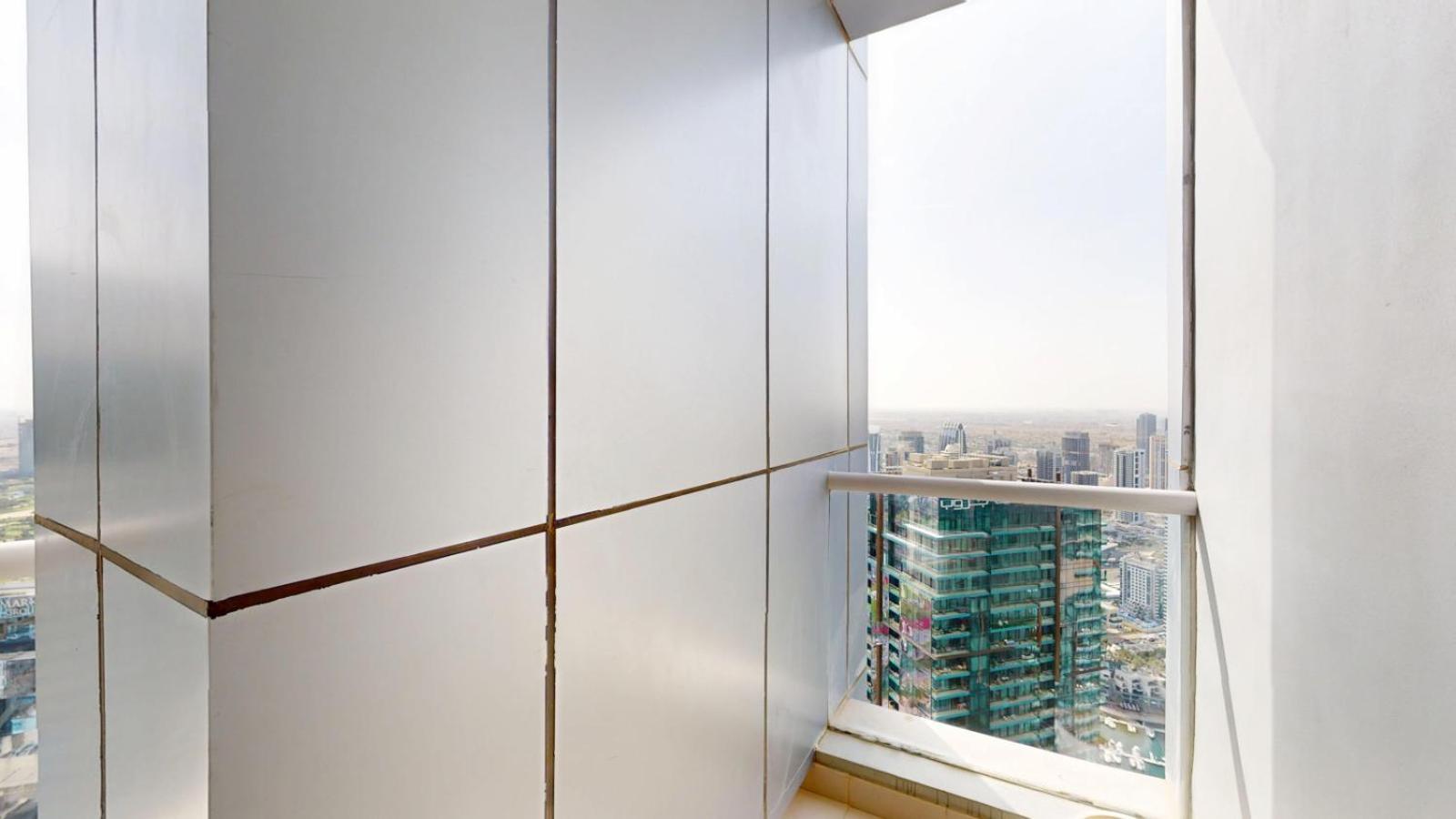 Torch Tower - Minimalistic Two Bed With Views Apartment