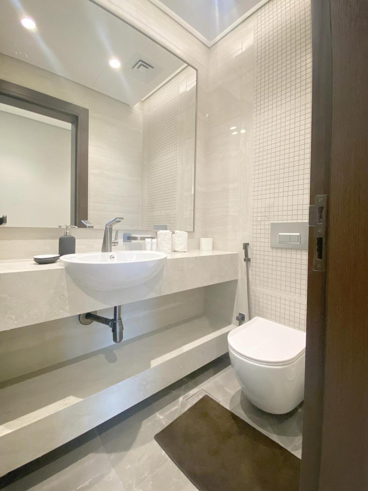 Apartment 3bdr Business Bay Bliss High Floor Private Balcony