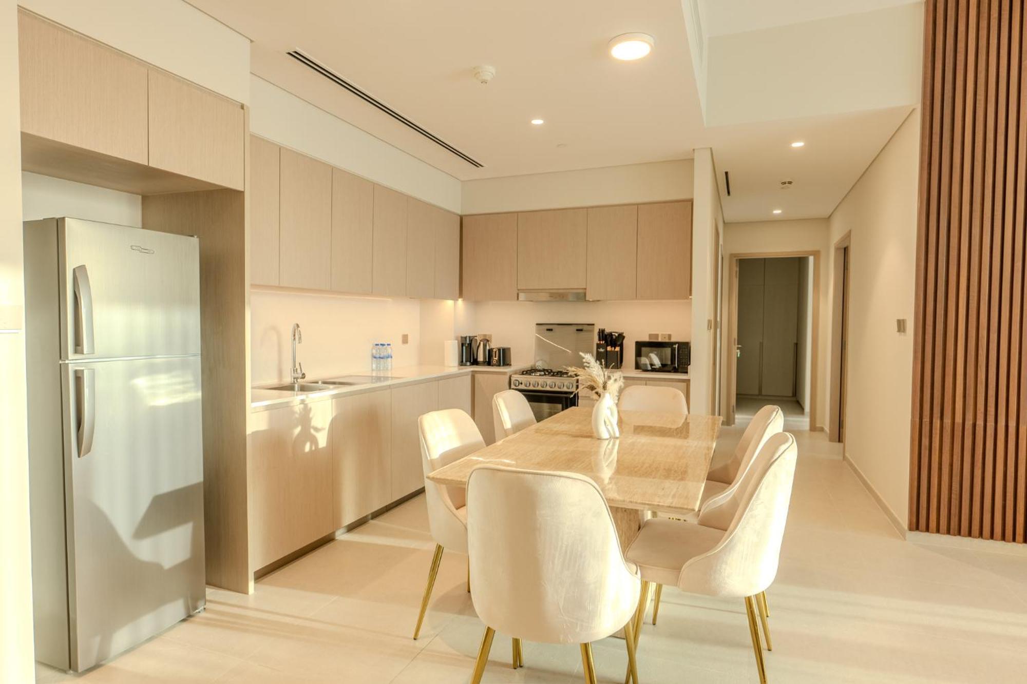 60th High Floor - Full World Islands, Downtown And Ocean View - High Quality Design And Furniture - 2 Bedroom Apartment *