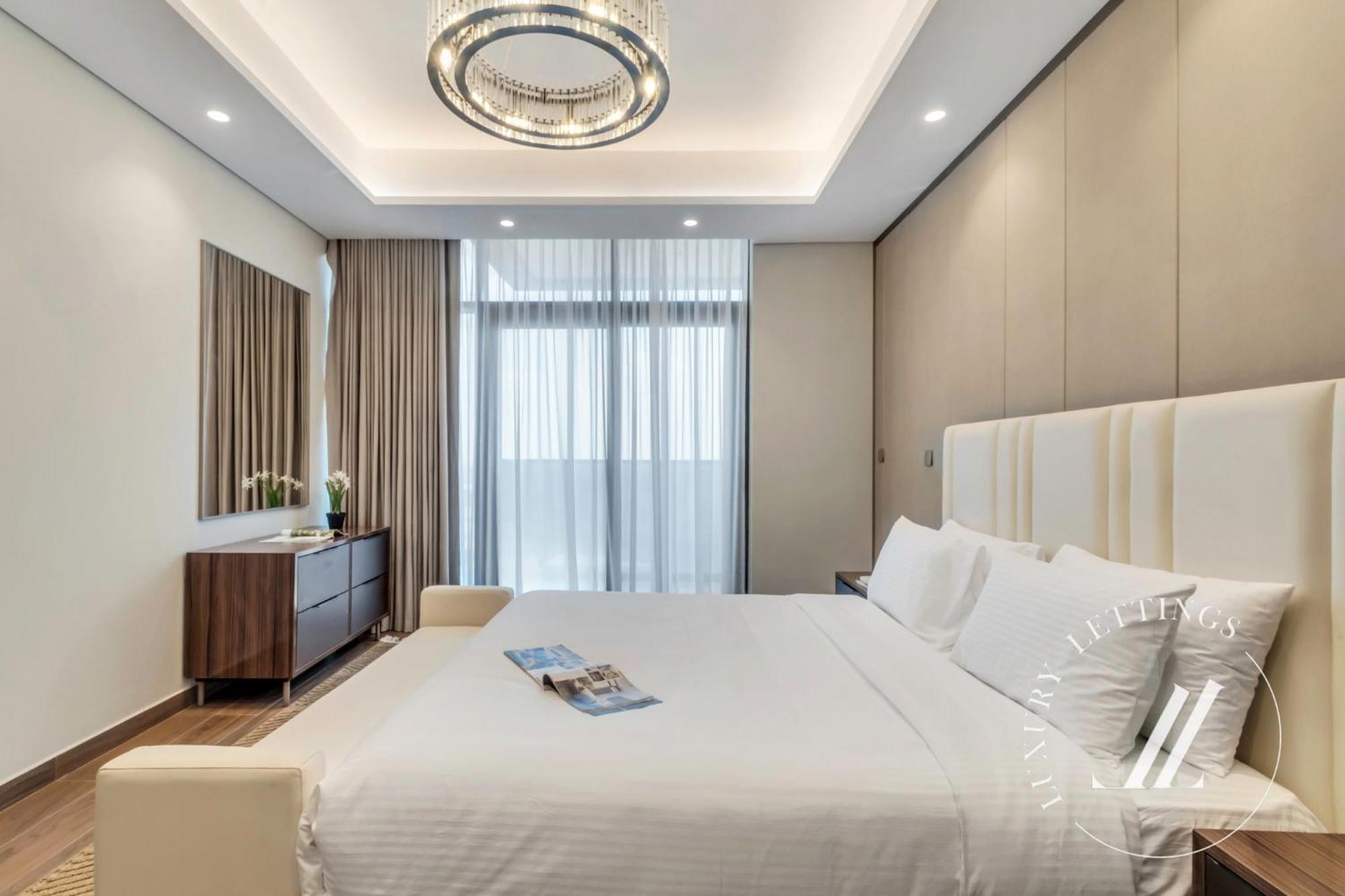 3bdr Business Bay Bliss High Floor Private Balcony Apartment