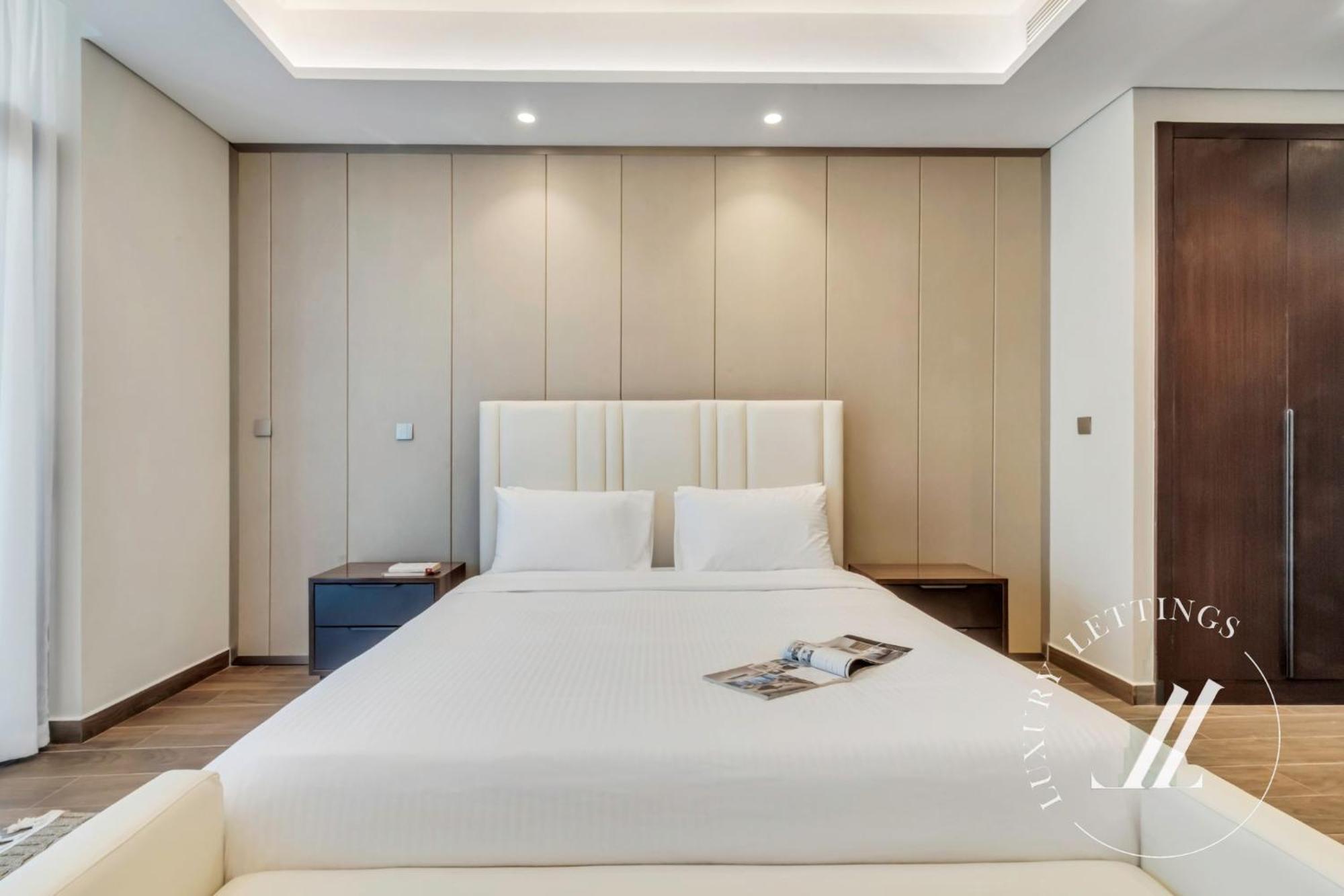3bdr Business Bay Bliss High Floor Private Balcony Dubai
