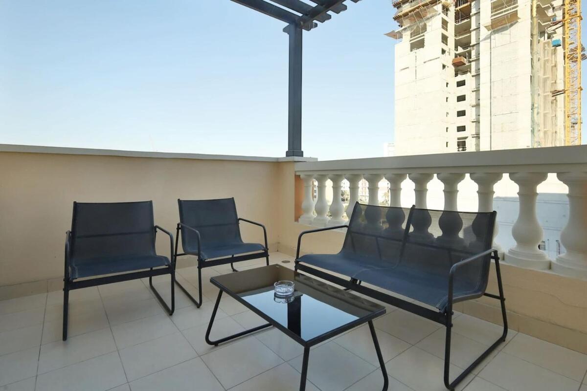 Cosy 1 Bed In Seasons Jvc Apartment *