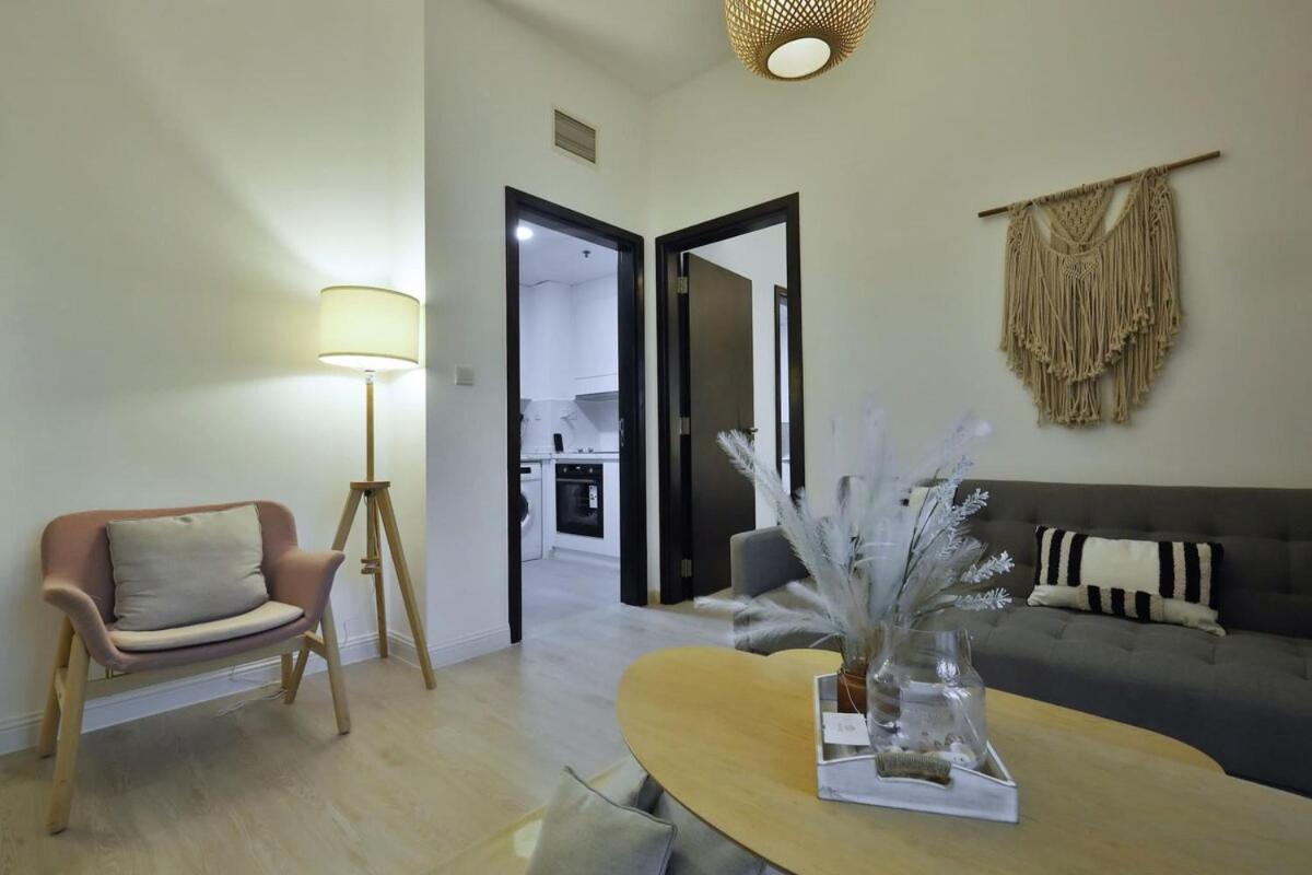 Apartment Cosy 1 Bed In Seasons Jvc Dubai