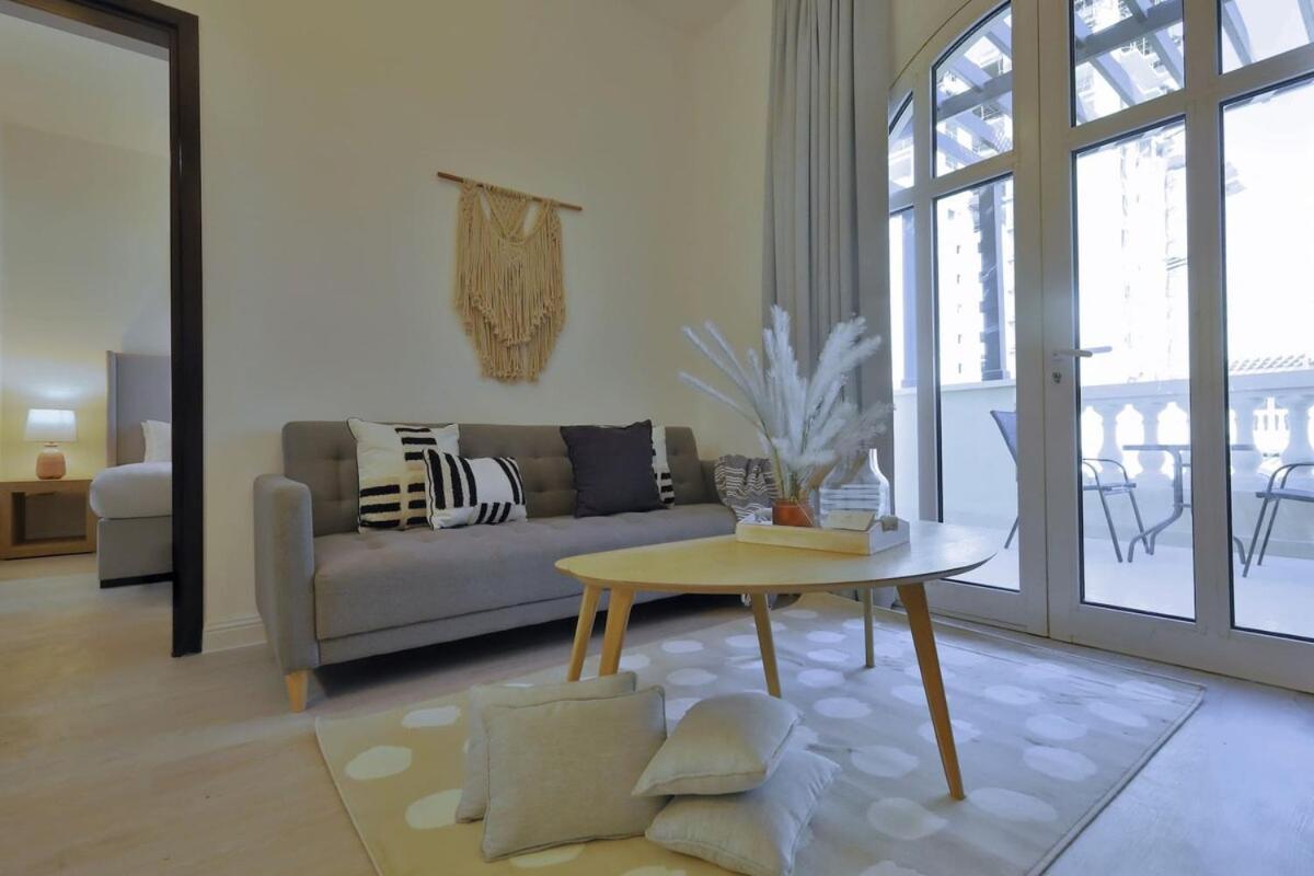 Cosy 1 Bed In Seasons Jvc Apartment