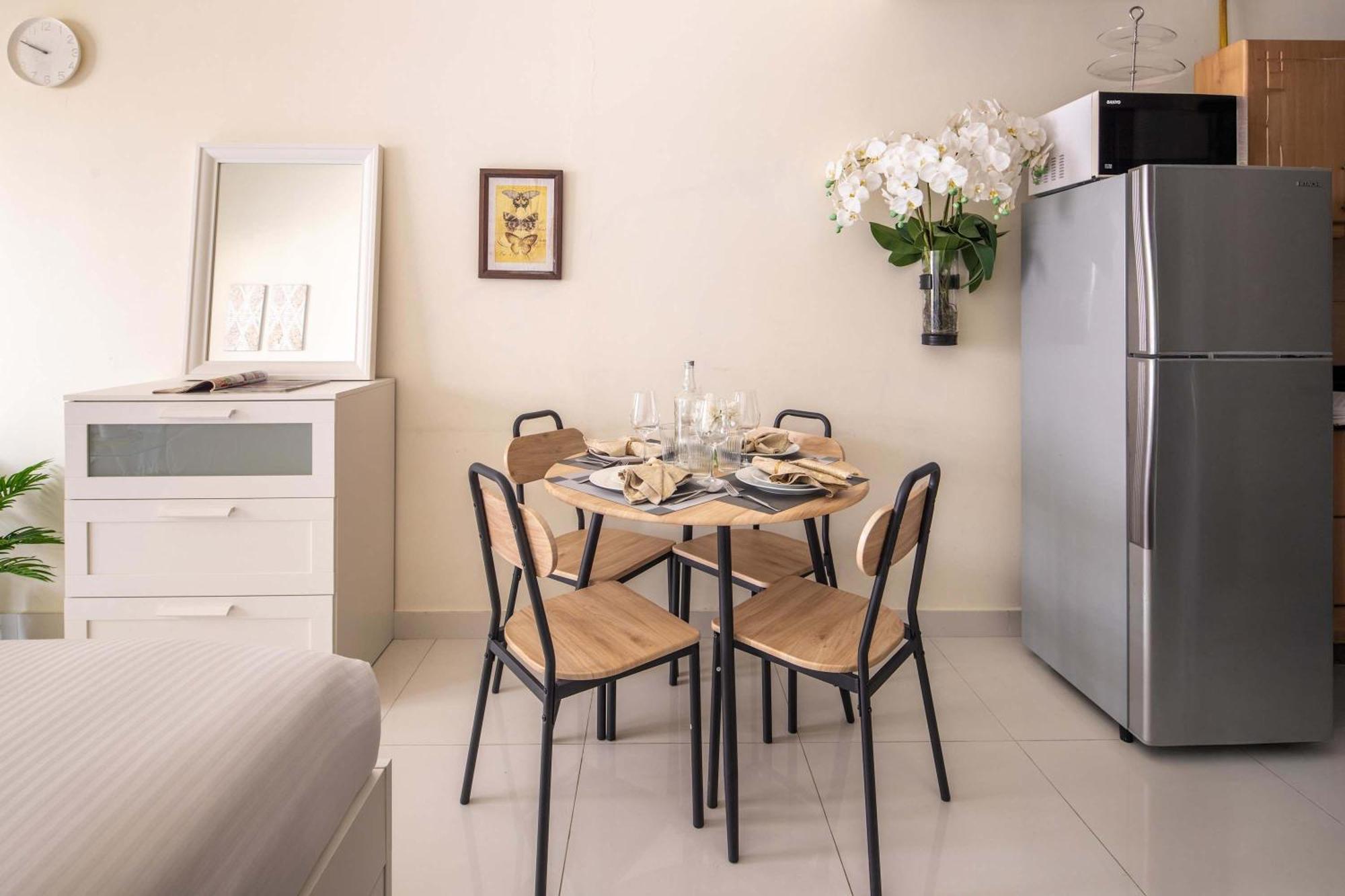 Frank Porter - Elite Sports Apartment