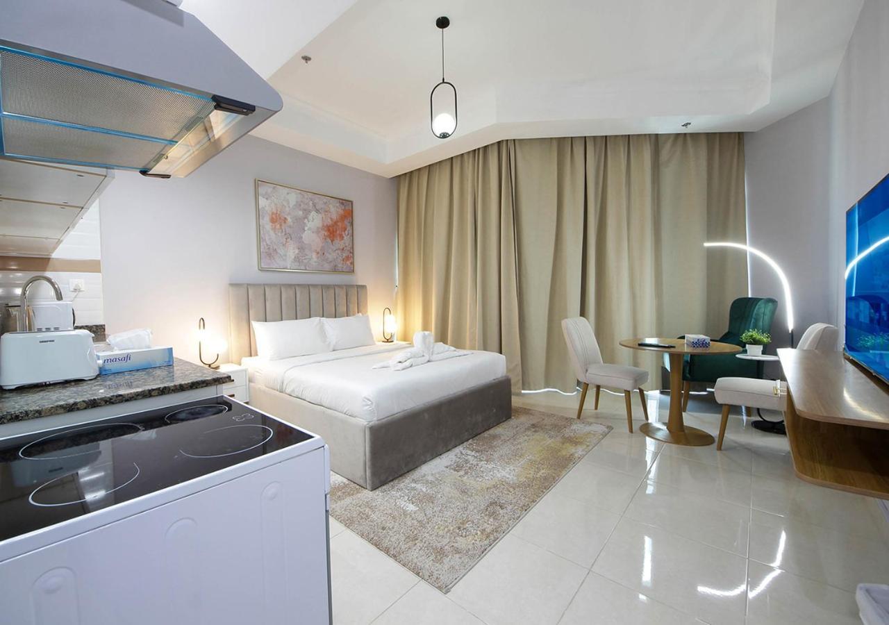 Apartment Luxury High-rise The Court Tower