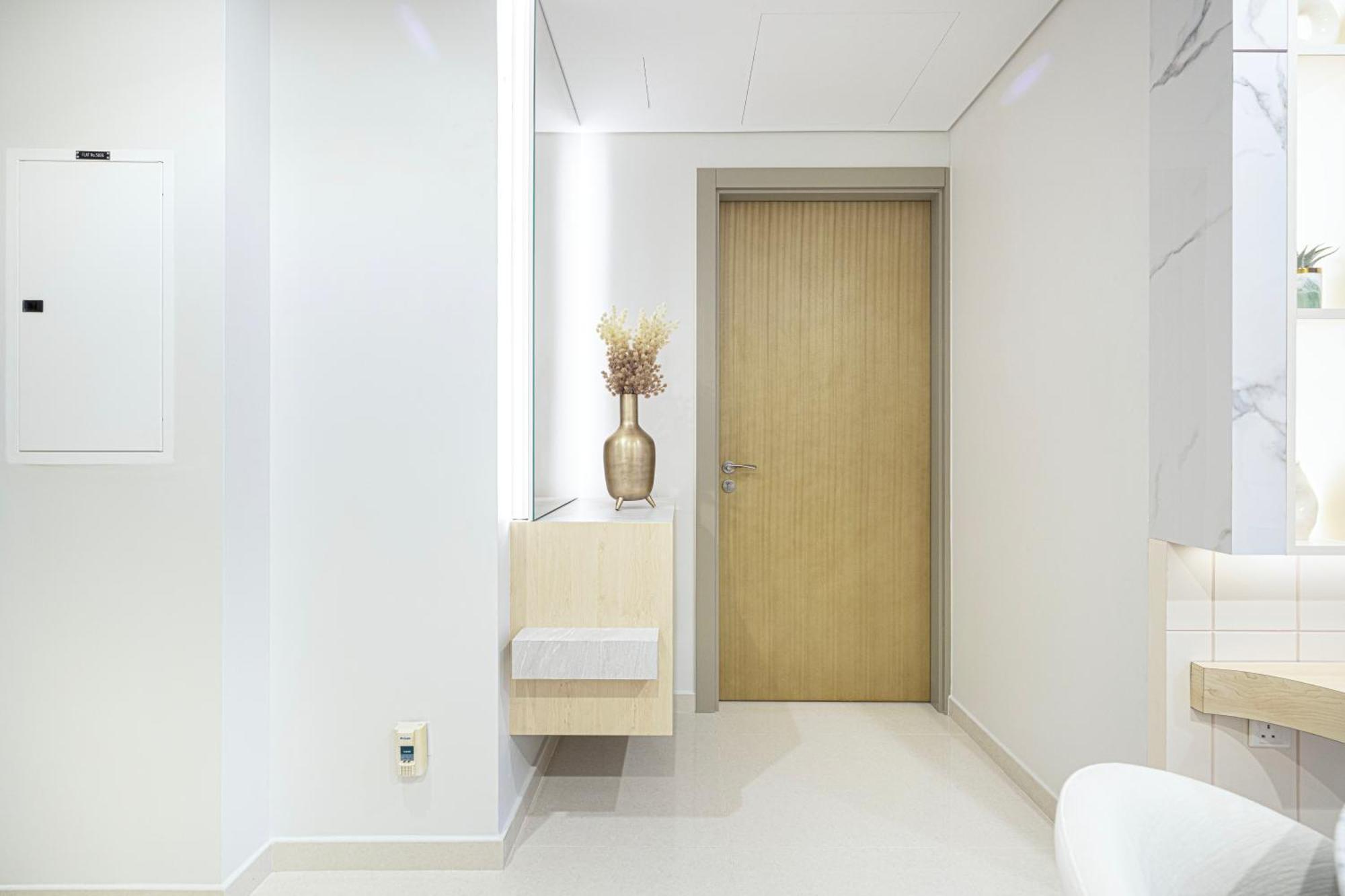 Urbanhomes - Luxury And Cozy 3bdr In Business Bay Canal View Apartment
