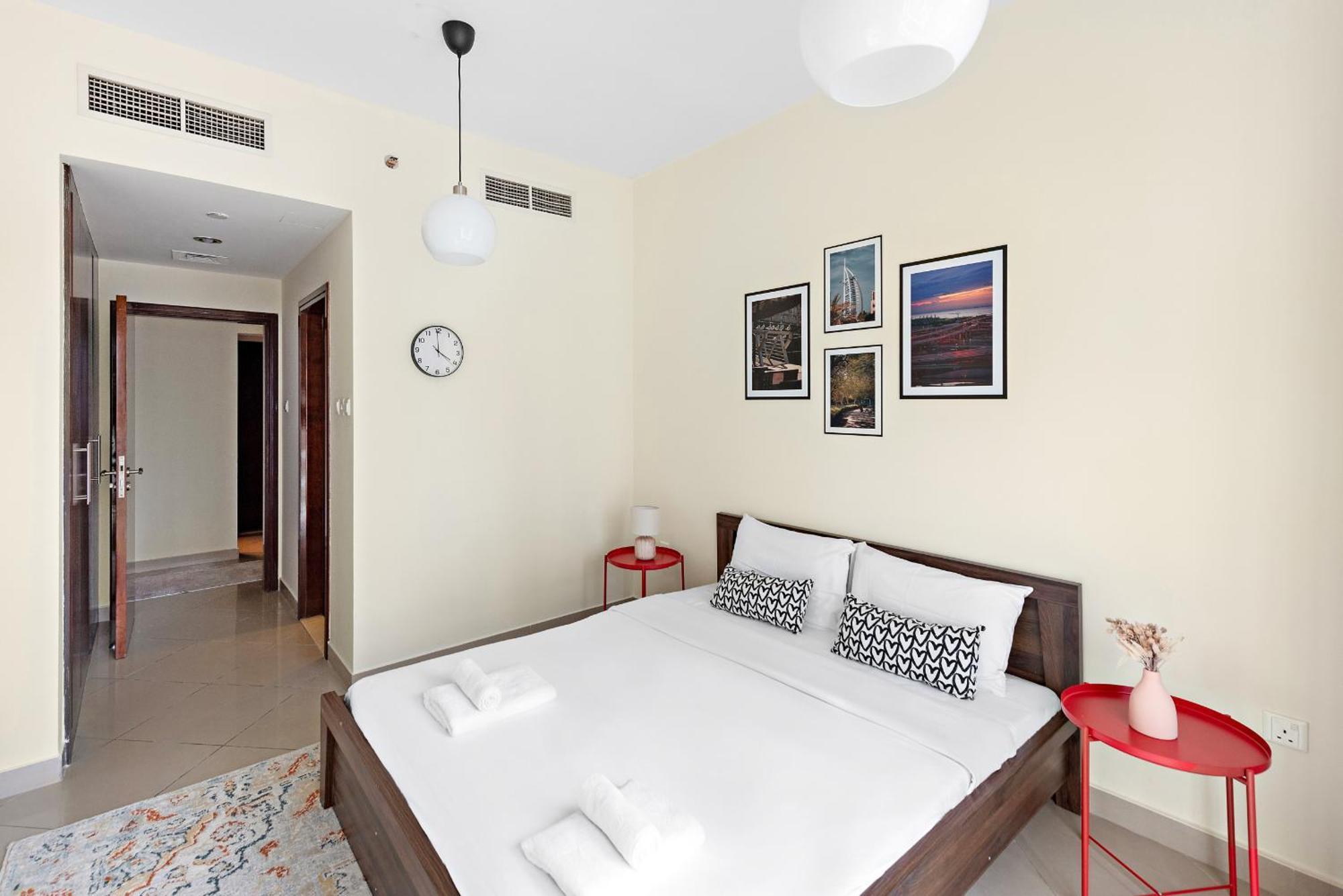 Vayk - Warm And Welcoming 2 Bd In Jlt Apartment *