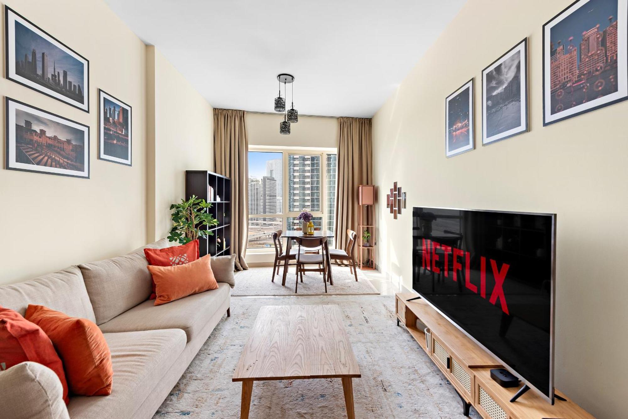 Vayk - Warm And Welcoming 2 Bd In Jlt Apartment