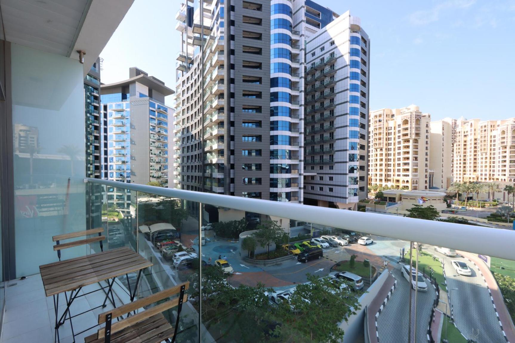 Cozy In Palm, Steps To & Mall Apartment Dubai