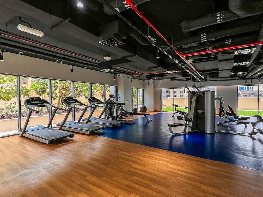 Luxury Downtown 1-bedroom With Burj Khalifa Views Apartment Dubai