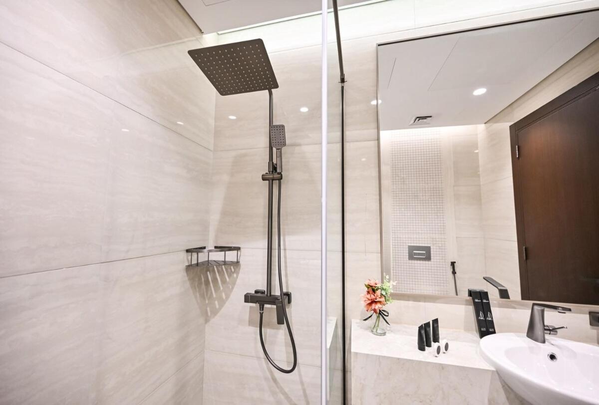 Apartment Stunning 2 Bdr Luxury Business Bay Dubai