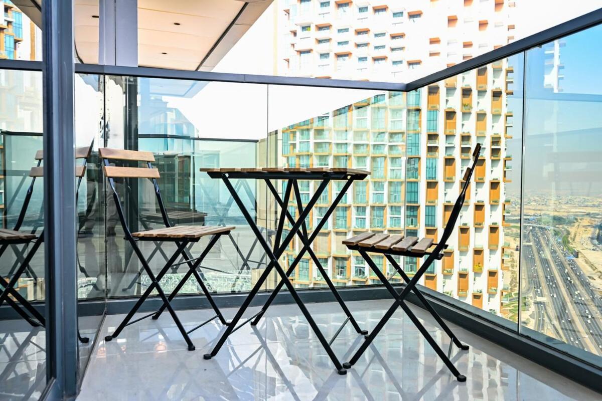 Stunning 2 Bdr Luxury Business Bay * Dubai