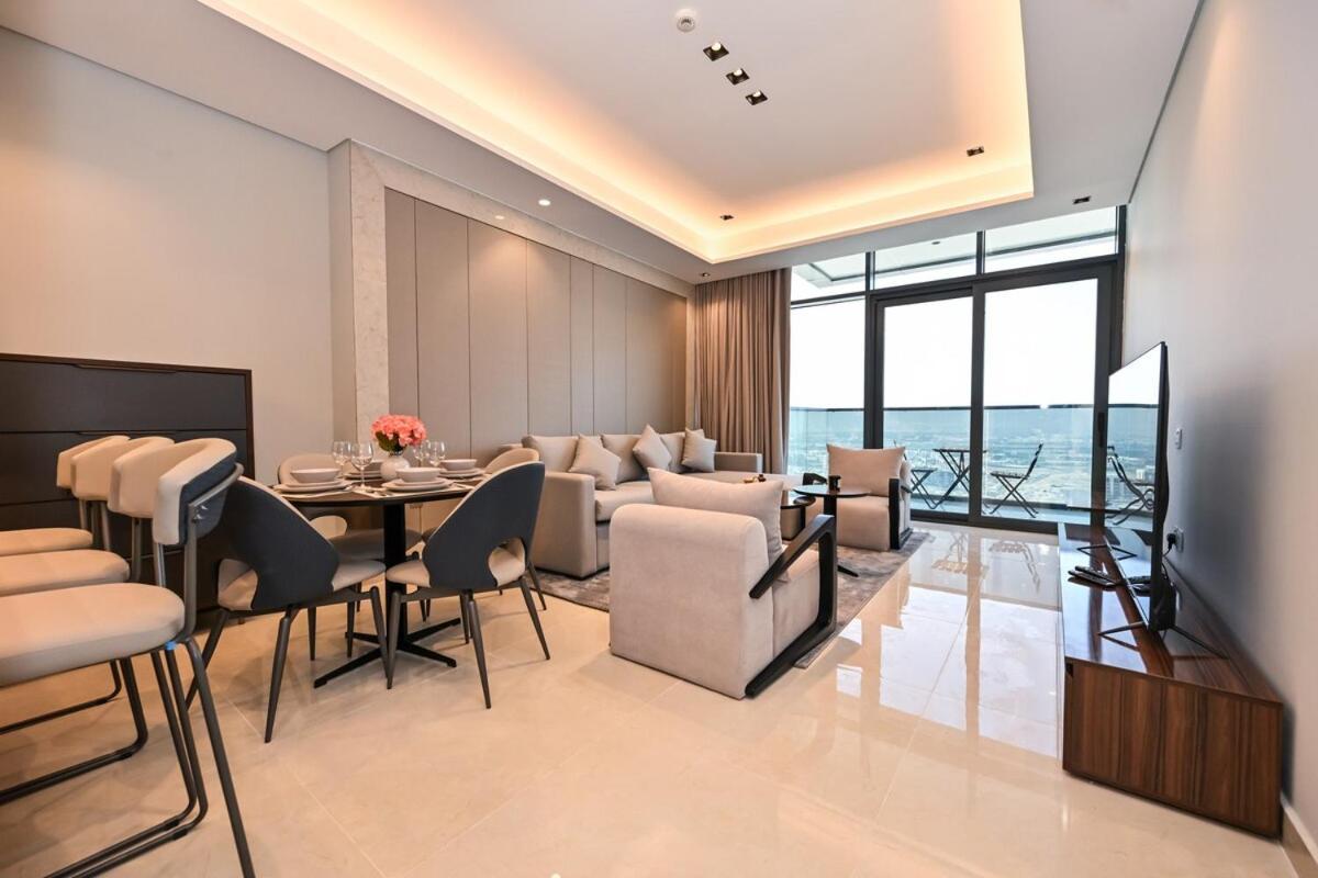 Stunning 2 Bdr Luxury Business Bay * Dubai