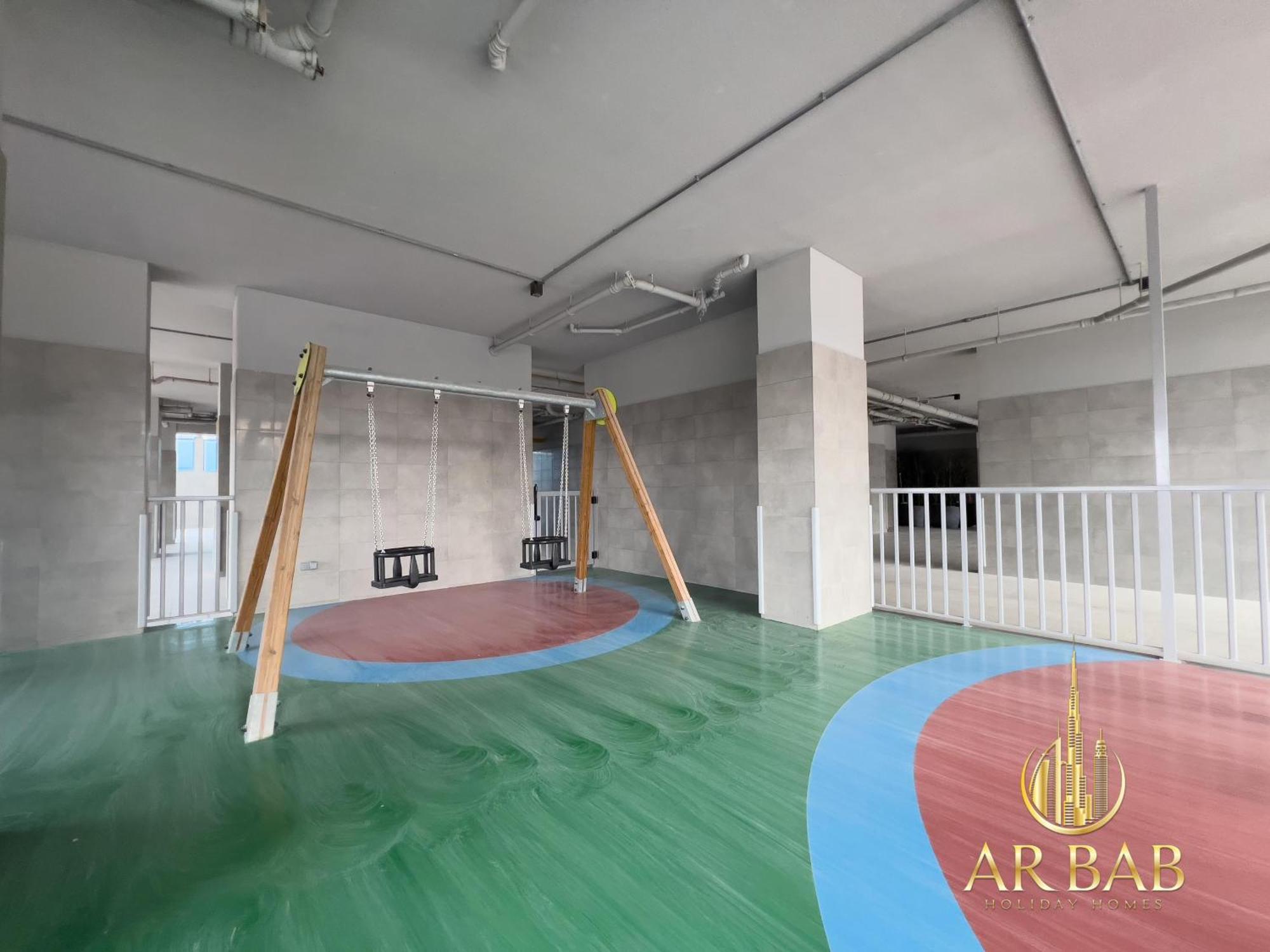 Elite Residence - Luxury Studio - Best Horse Course View Apartment