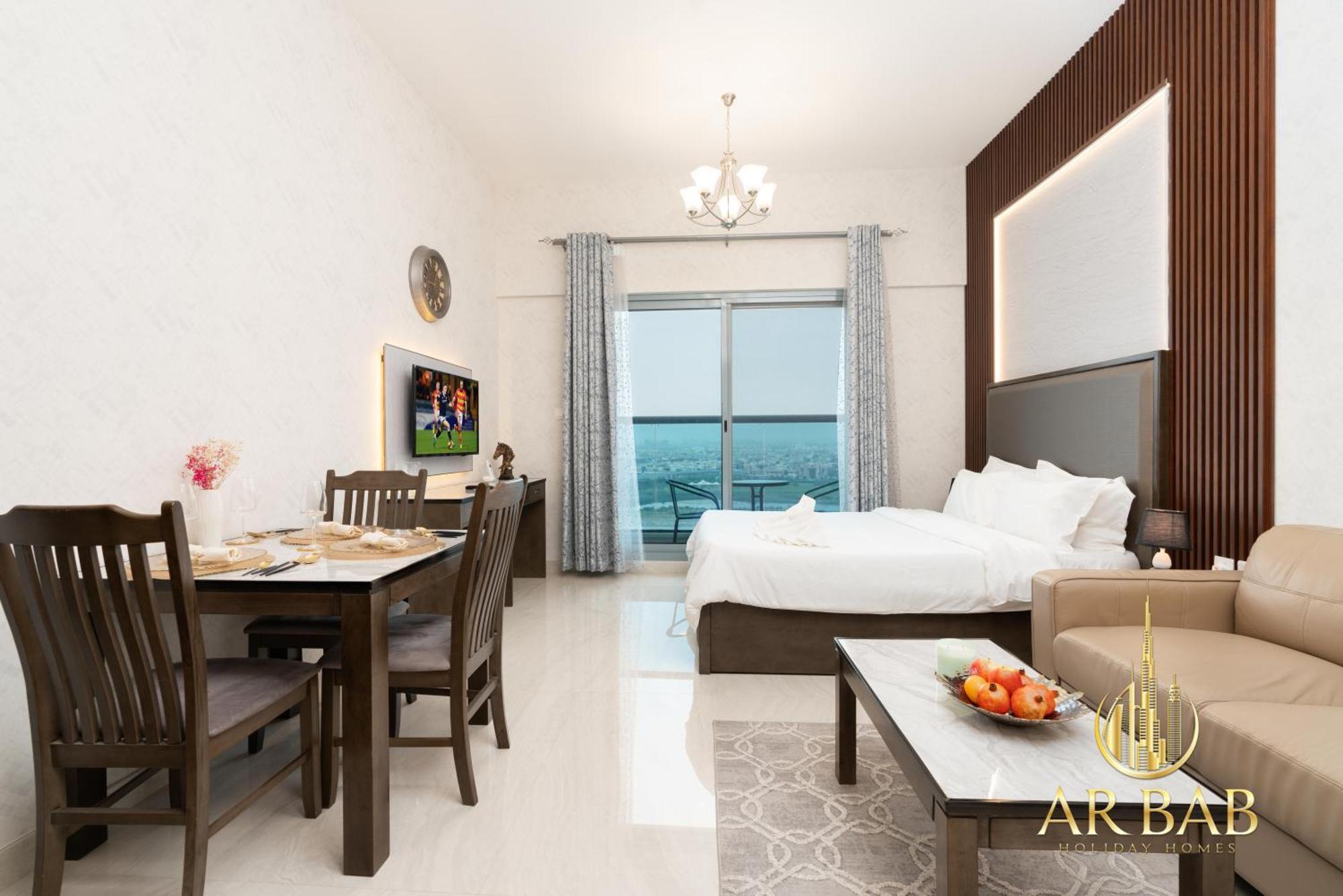 Elite Residence - Luxury Studio - Best Horse Course View Apartment *