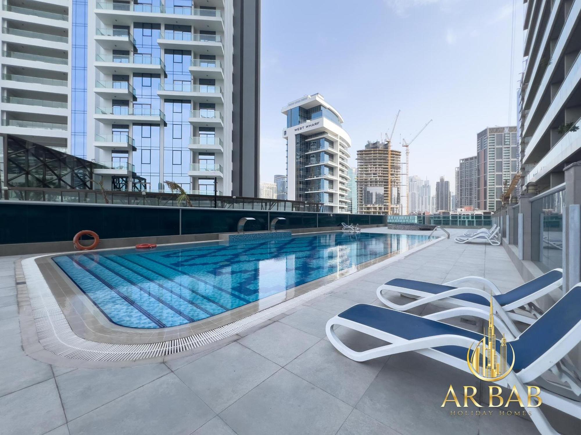 Elite Residence - Luxury Studio - Best Horse Course View Dubai