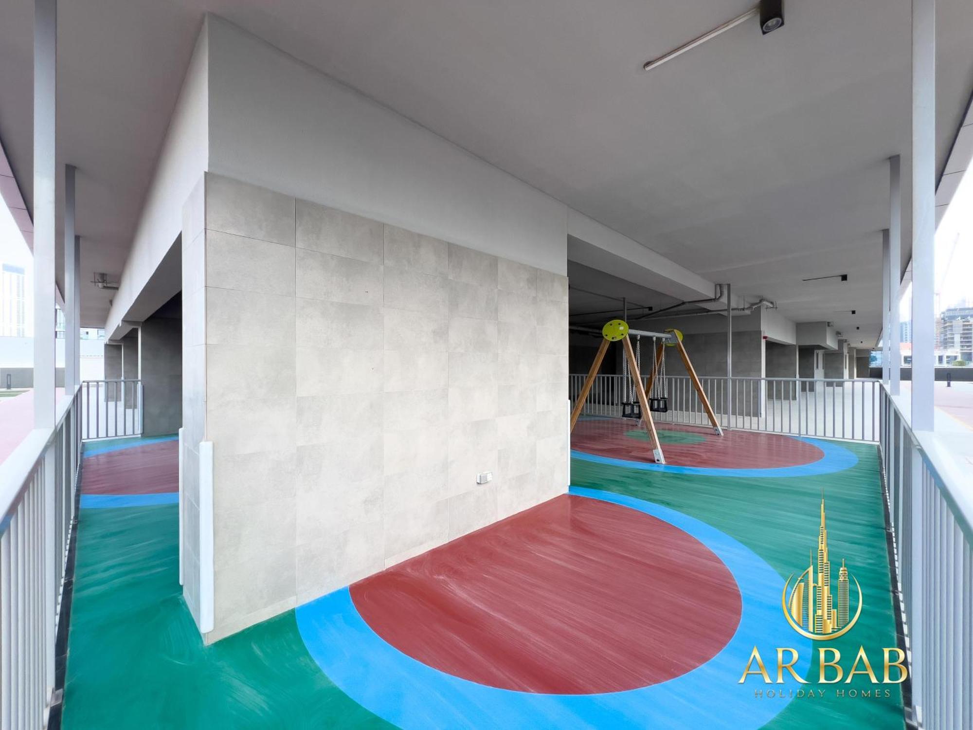 Elite Residence - Luxury Studio - Best Horse Course View Apartment