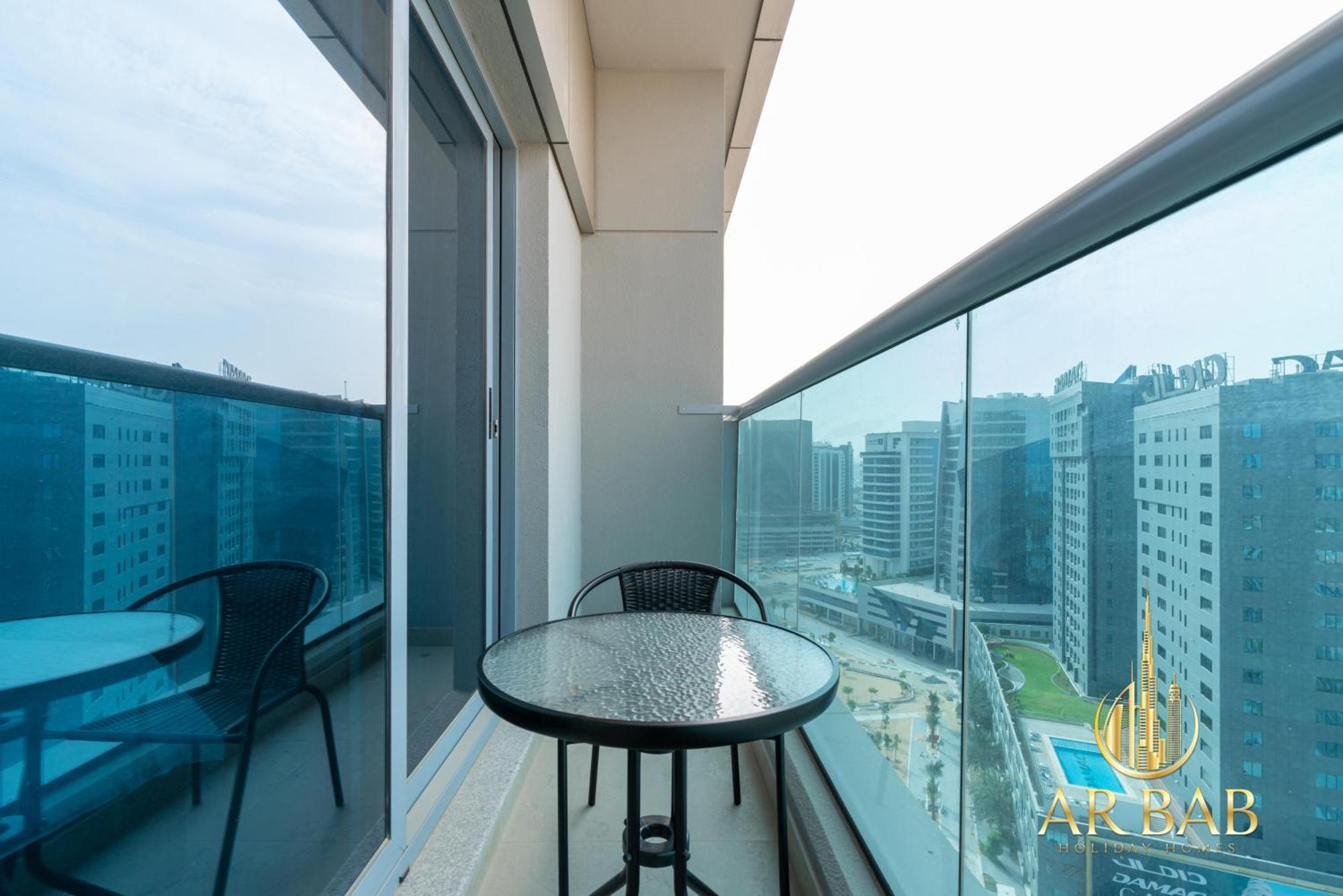 Elite Residence - Luxury Studio - Best Horse Course View Apartment