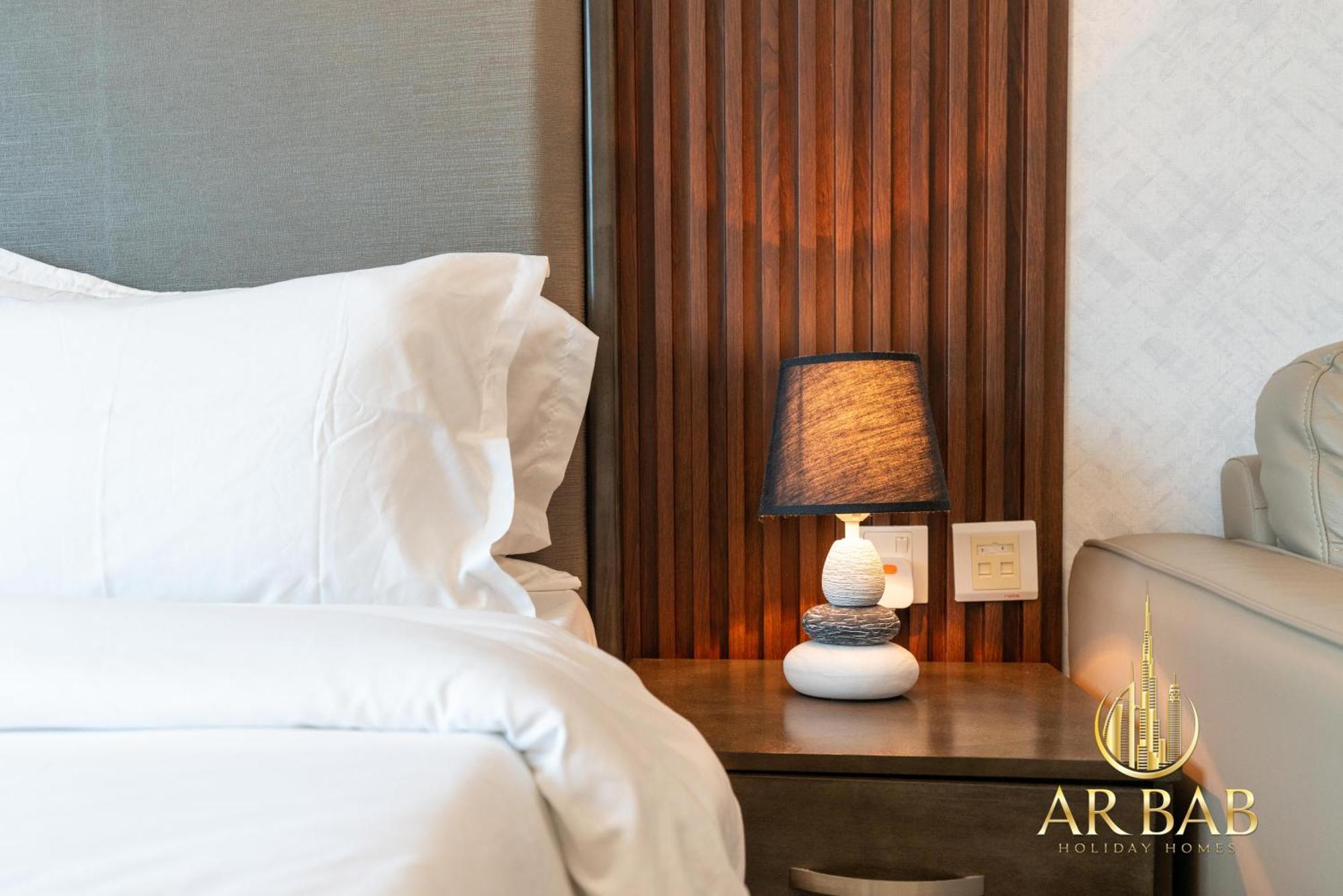 Elite Residence - Luxury Studio - Best Horse Course View Apartment Dubai