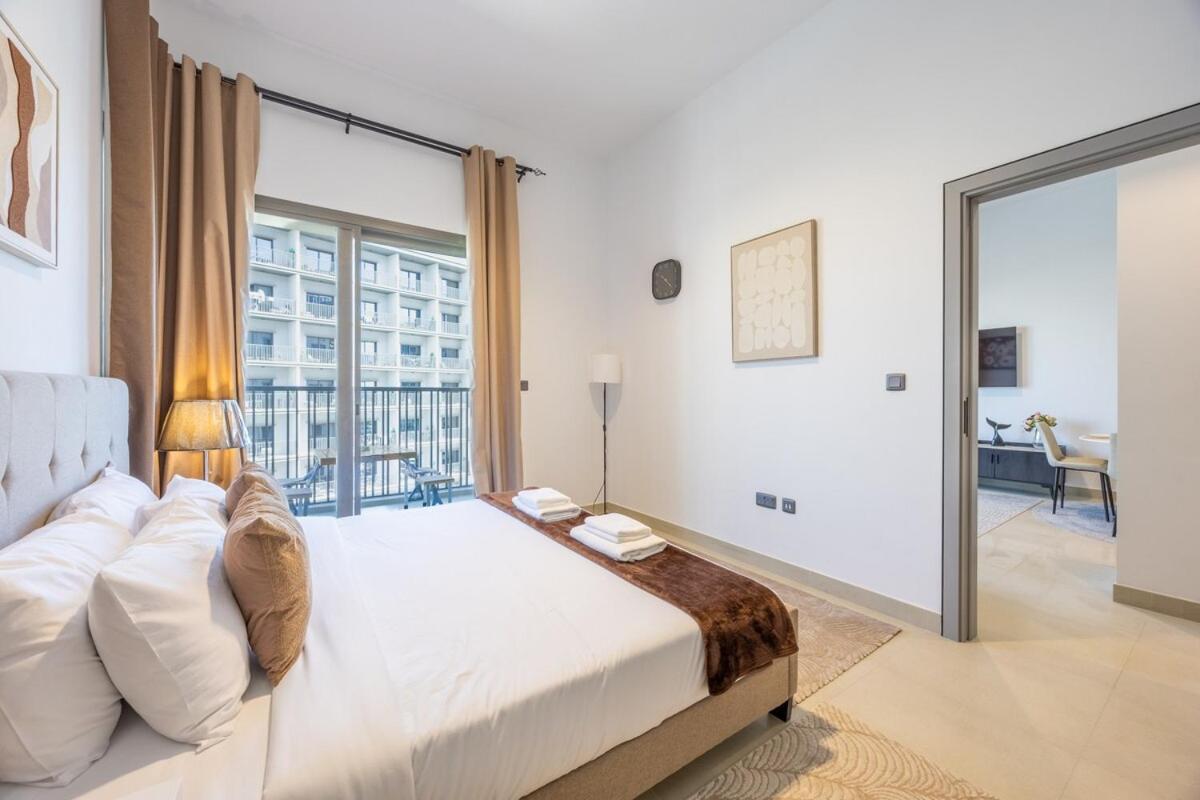 Blue Breeze - Bright & Airy 1br, Mag City, Gym Access Apartment Dubai