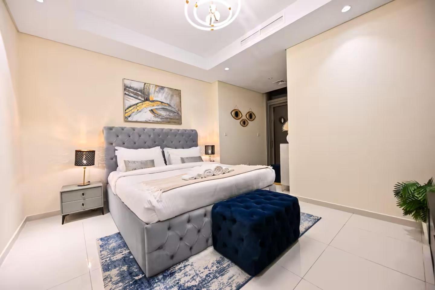 Apartment Luxury 2 Bedroom With Burj Khalifa View & Spectacular Rooftop Infinity Pool Dubai