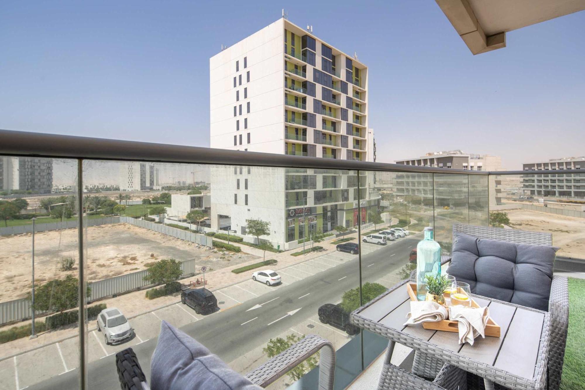 Frank Porter - Kappa Acca 3 Apartment Dubai