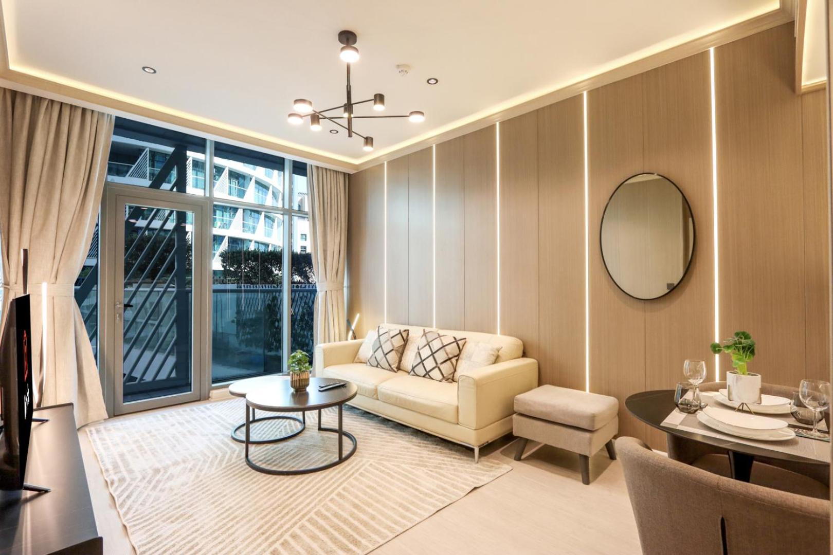 Apartment Livbnb-upgraded 1br With Balcony,near Nakheel Mall Dubai