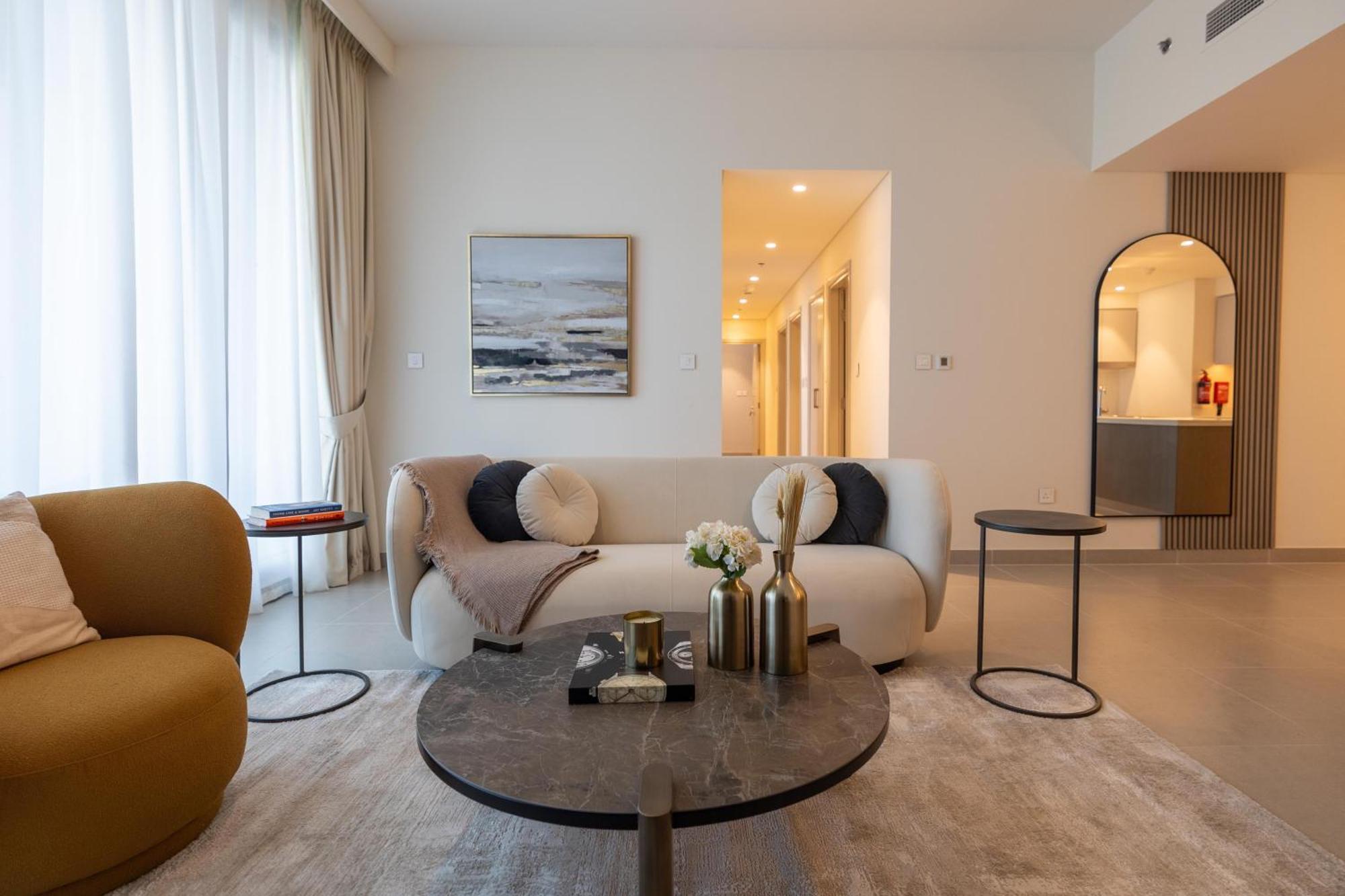 Luxury 3br Storage In Downtown Apartment