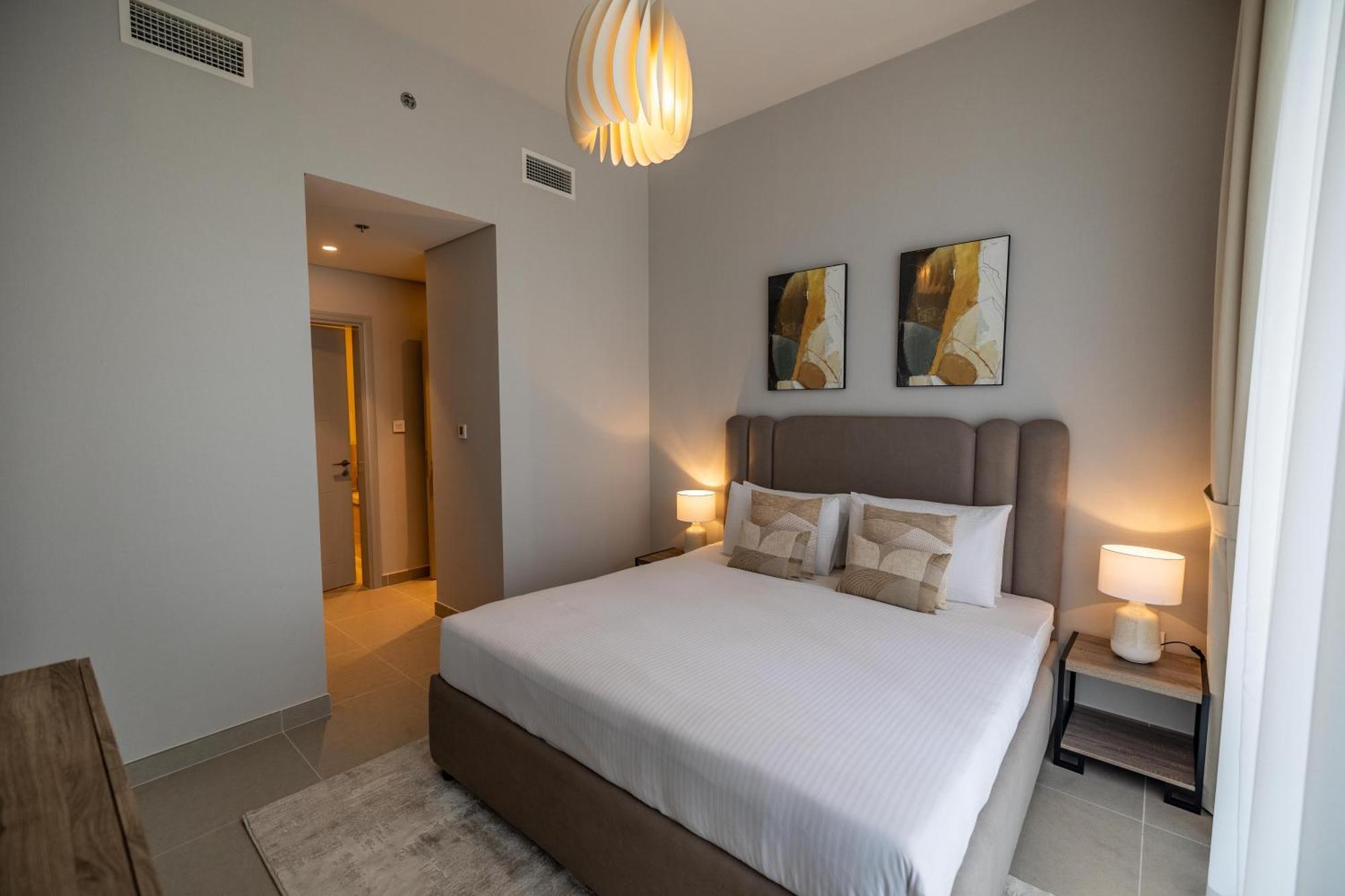 Apartment Luxury 3br Storage In Downtown *