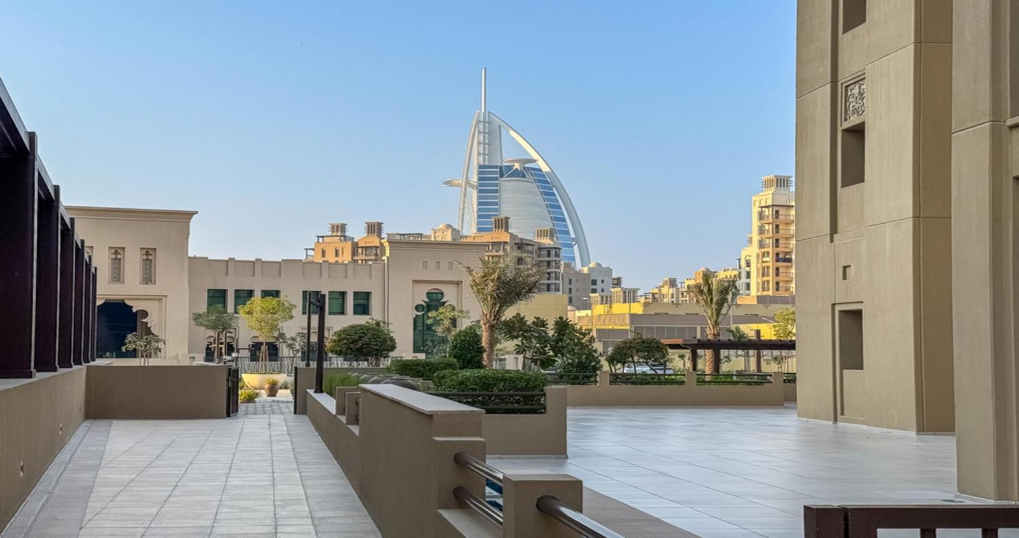 Apartment Modern Living -near Madinat Jumeirah Living -close To Dubai