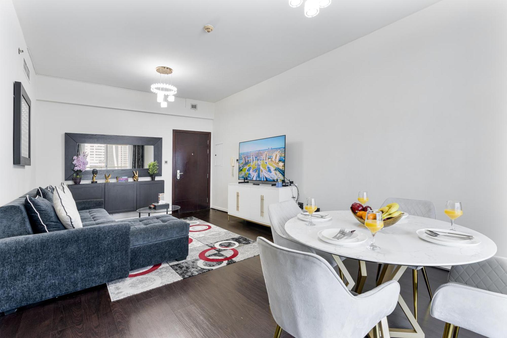 Apartment Beauty Of Marina In Our 2br Aptmnt