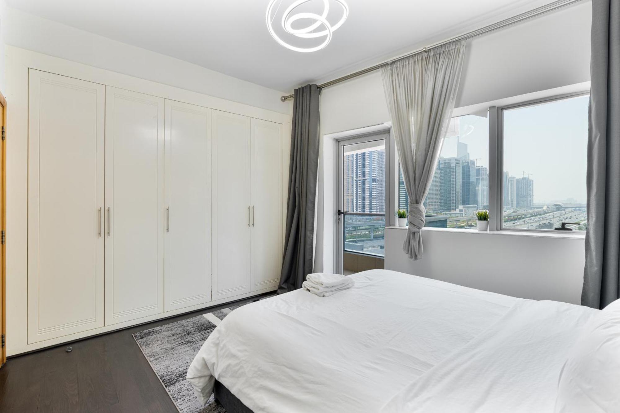 Beauty Of Marina In Our 2br Aptmnt * Dubai