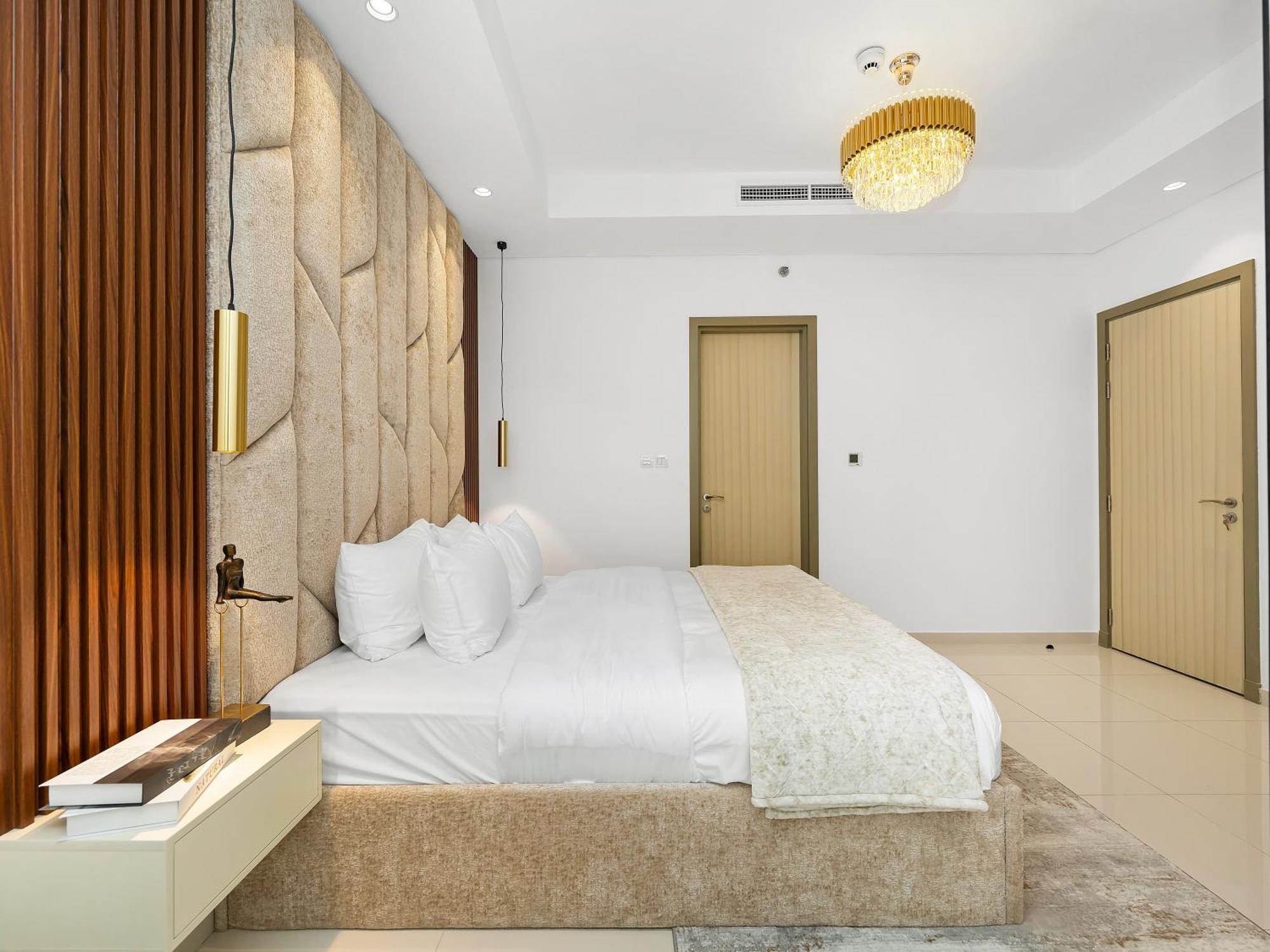 Paramount Midtown - Luxury By Dale Lee Dubai