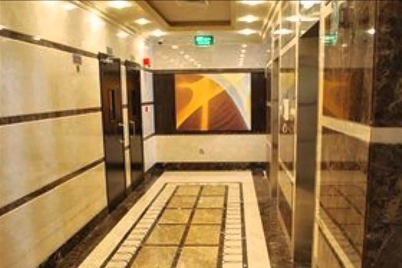 Hotel London Crown 3*