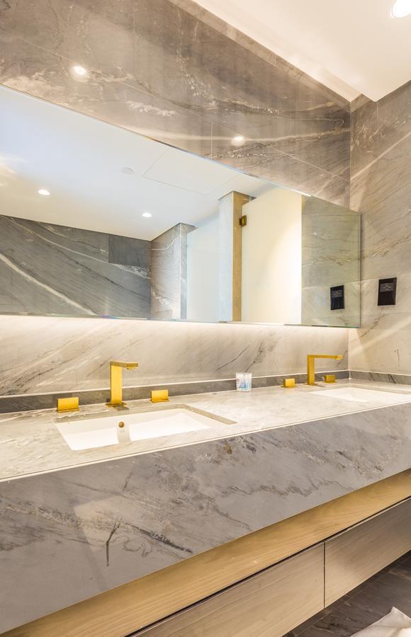 Evolve - The Five Palm Residences * Dubai
