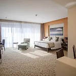 Cozy & Chic The Address Dubai Mall