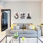 Snug 1Br At Mag 520 Dubai South By Deluxe Holiday Homes