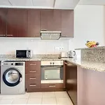 Holiday Escape Luxe 1Br Near Metro In Difc By Deluxe Holiday Homes