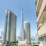 Maison Privee - Radiant Urban Retreat With Iconic Burj Khalifa Vws
