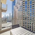 Standpoint B, Downtown - Comfortable One Bedroom