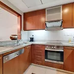 Standpoint B, Downtown - Comfortable One Bedroom