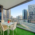 Contemporary & Roomy 2Br With Burj Khalifa View