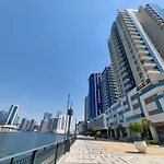 Bright And Luxury 1 Bedroom On Canal