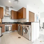 Everluxe Lovely Studio Apt In Business Bay