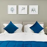 White Sage - Condo With Incredible Canal And Burj Khalifa Views