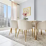 The Most Amazing 2Br, Near Burj Park With A Gym & Pool