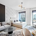 Nasma Luxury Stays - Sophisticated Studio Apartment Near Burj Khalifa