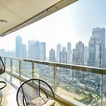 Luxury Escapes - Newly Furnished 1Br Apartment - 8 Blvd Walk Downtown