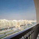 Stylish Urban Retreat 1Br Gem Fairmont Residence - 90Ab2